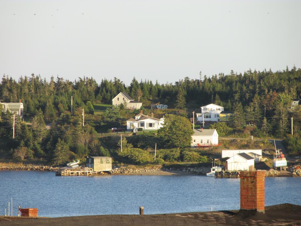 Louisbourg Heritage House Bed & Breakfast Exterior photo