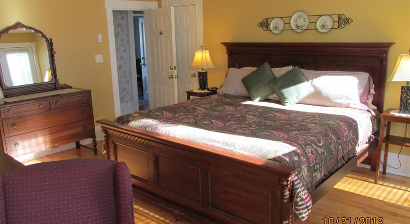 Louisbourg Heritage House Bed & Breakfast Room photo