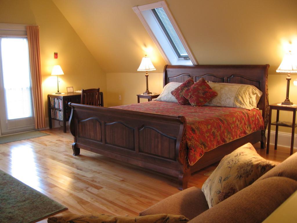 Louisbourg Heritage House Bed & Breakfast Room photo