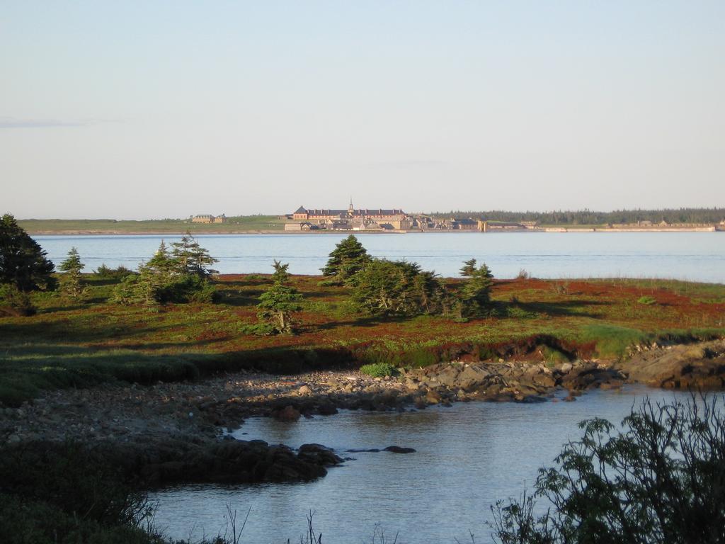 Louisbourg Heritage House Bed & Breakfast Exterior photo