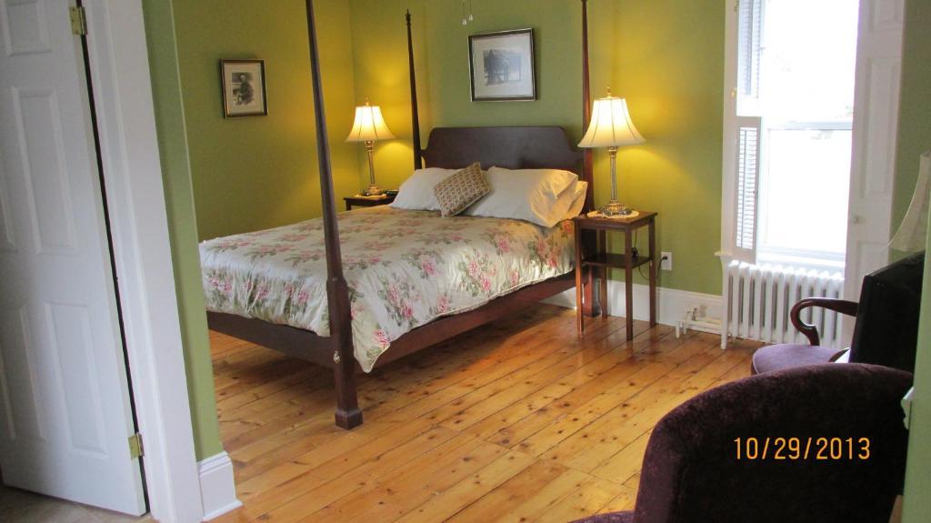 Louisbourg Heritage House Bed & Breakfast Room photo