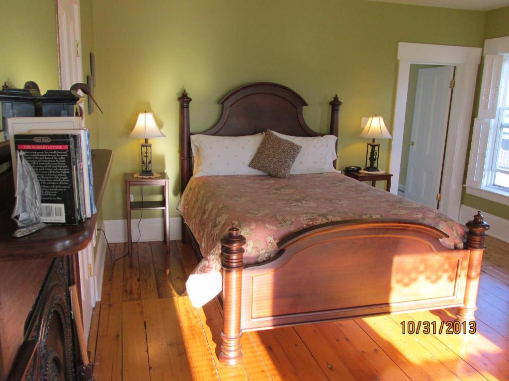 Louisbourg Heritage House Bed & Breakfast Room photo